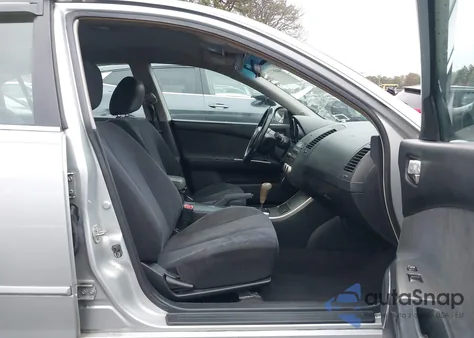 2006 Nissan Altima 2.5 S from USA, damaged, VIN 1N4AL11D36N429735